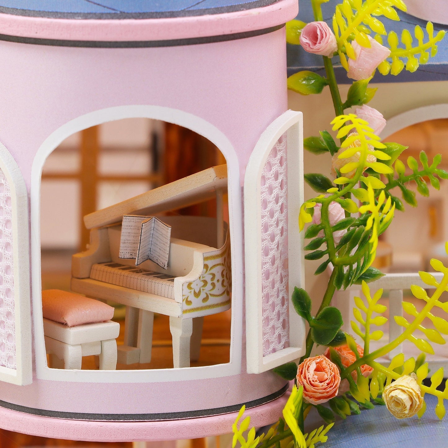 DIYeria™ | 1:24 Dollhouse Kit (Fairy Castle)