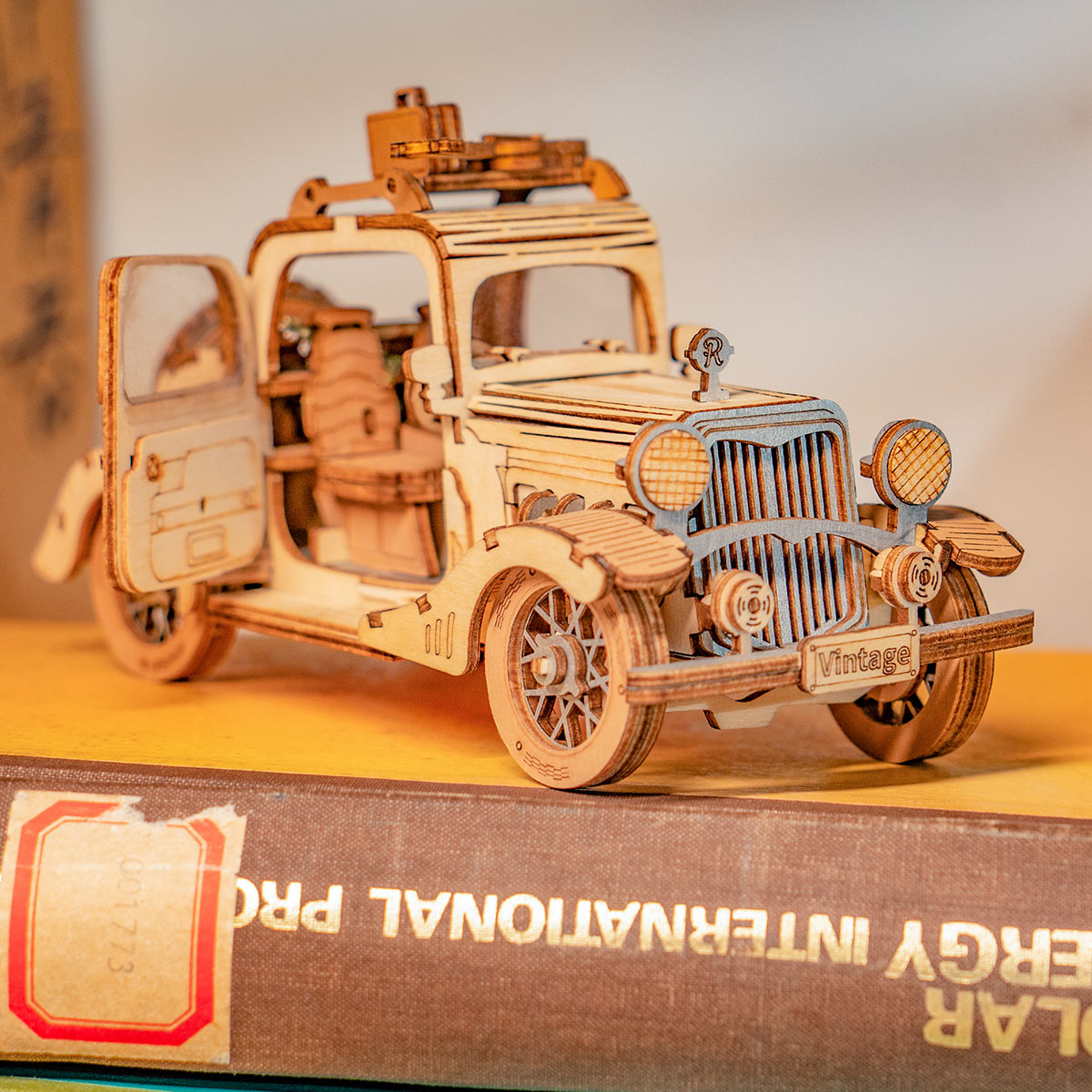 DIYeria  Vintage Car TG504 - Modern 3D Wooden Puzzle