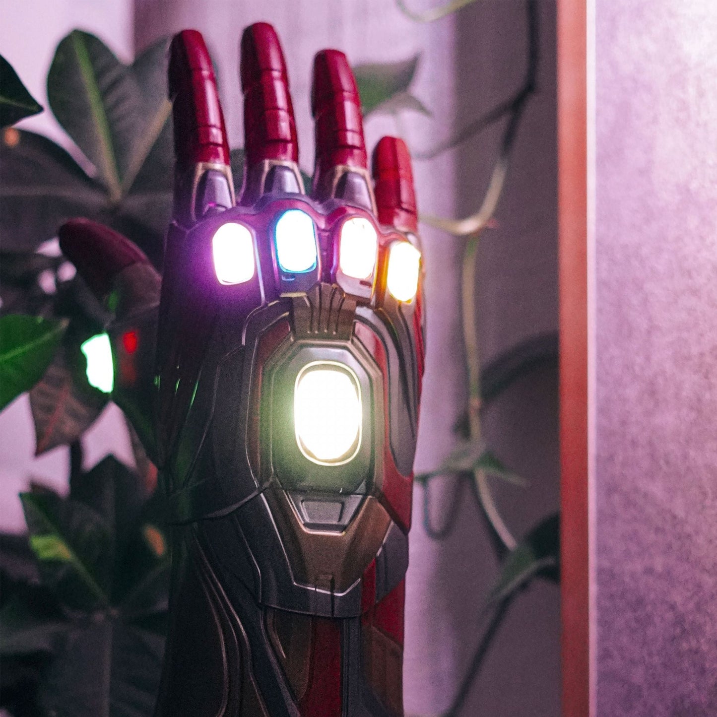 DIYeria™ | Marvel Nano Gauntlet