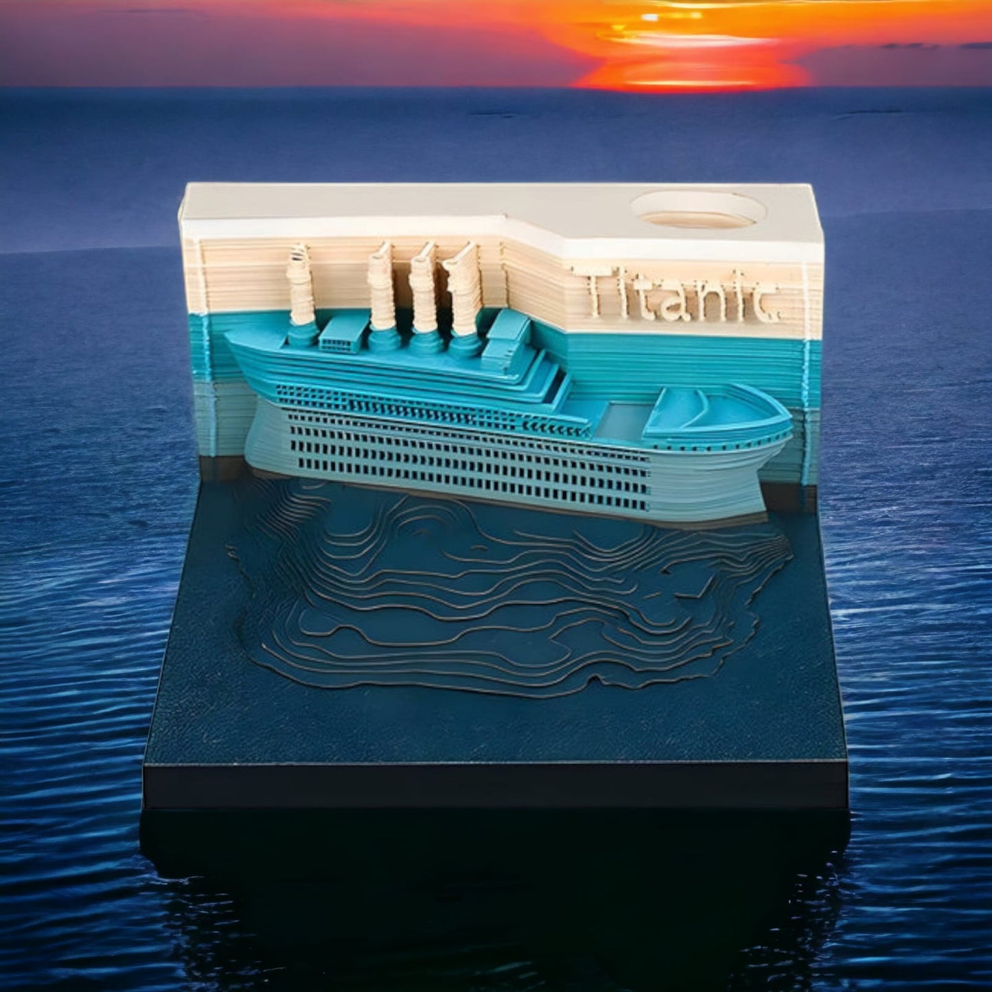 DIYeria™ | Titanic (With Light)