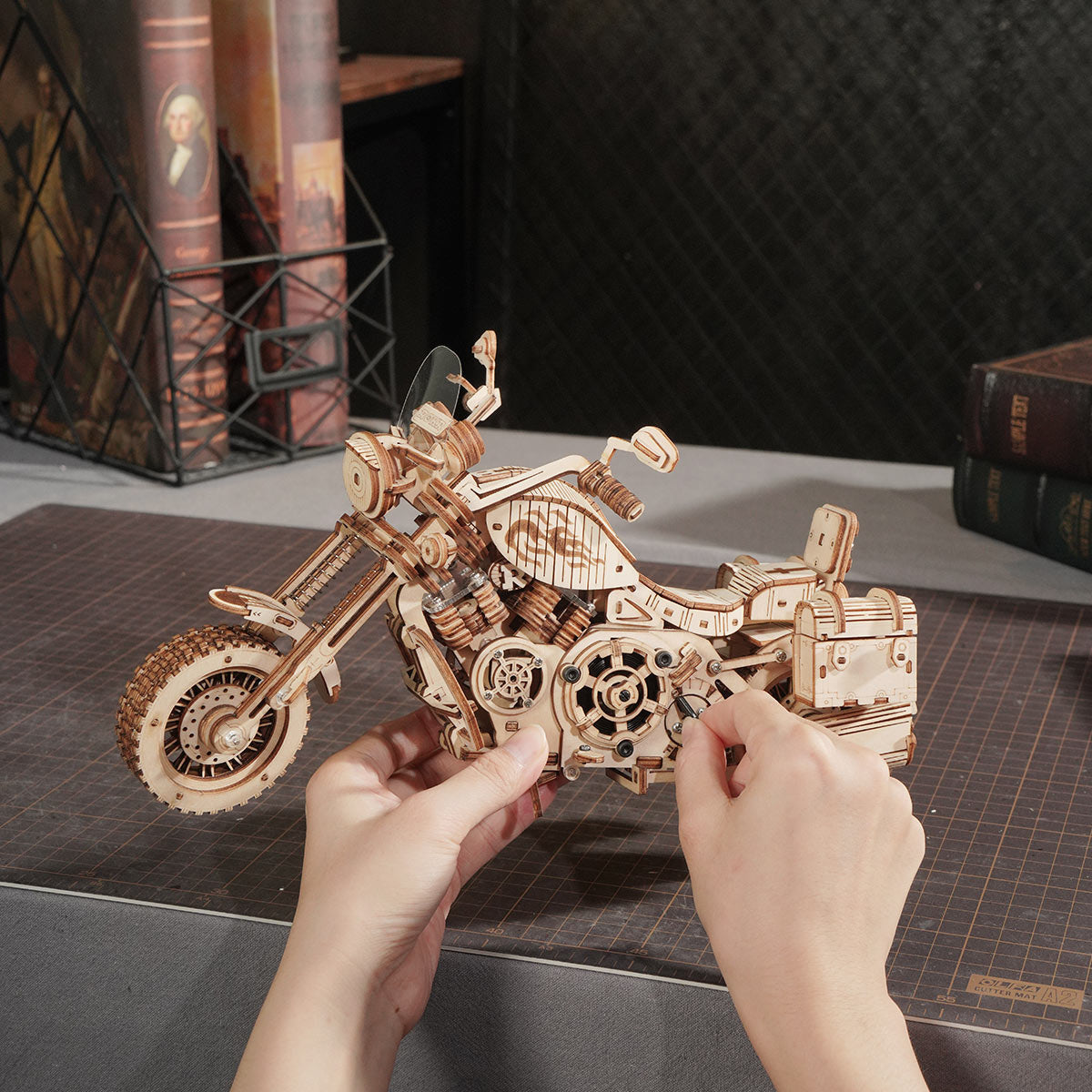 DIYeria Cruiser Motorcycle LK504 3D Wooden Puzzle